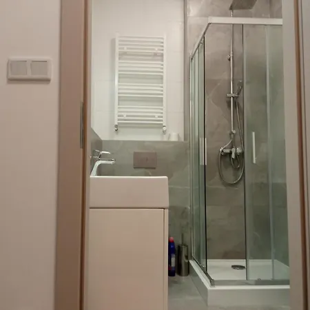 Apartament Lokomotiv